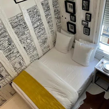 Clery Apartment Paris